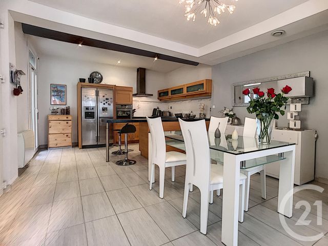 Appartement Duplex à louer - 3 pièces - 79.32 m2 - RIVESALTES - 66 - LANGUEDOC-ROUSSILLON - Century 21 Plaine Du Roussillon