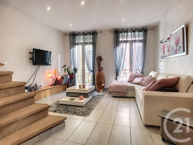 Appartement Duplex à louer - 3 pièces - 79.32 m2 - RIVESALTES - 66 - LANGUEDOC-ROUSSILLON - Century 21 Plaine Du Roussillon