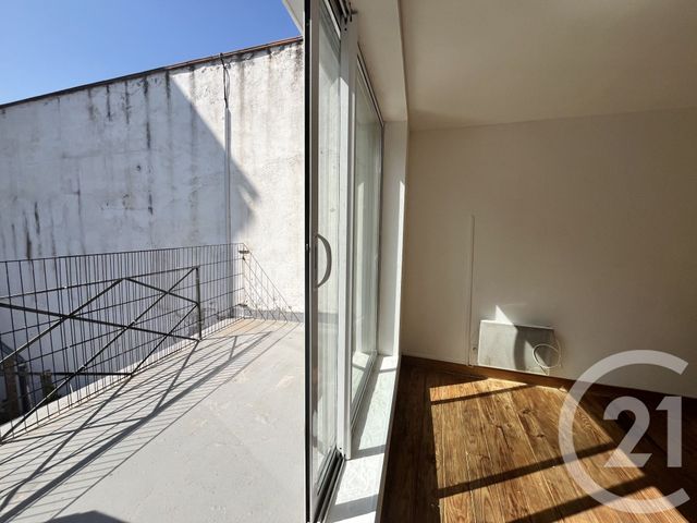 Appartement T3 à vendre - 3 pièces - 52.77 m2 - RIVESALTES - 66 - LANGUEDOC-ROUSSILLON - Century 21 Plaine Du Roussillon