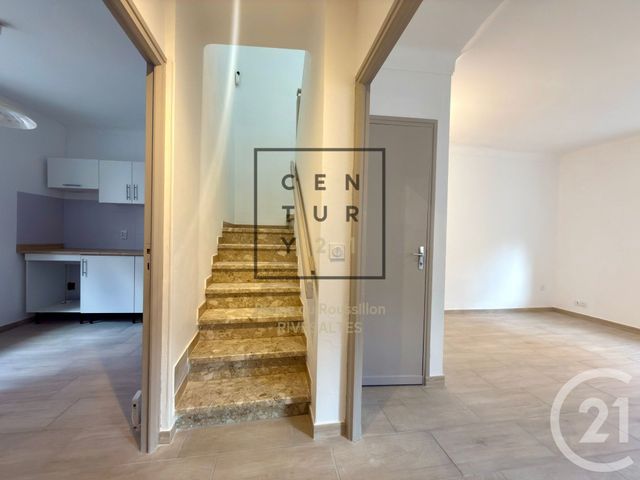 maison à louer - 3 pièces - 62.0 m2 - ESTAGEL - 66 - LANGUEDOC-ROUSSILLON - Century 21 Plaine Du Roussillon