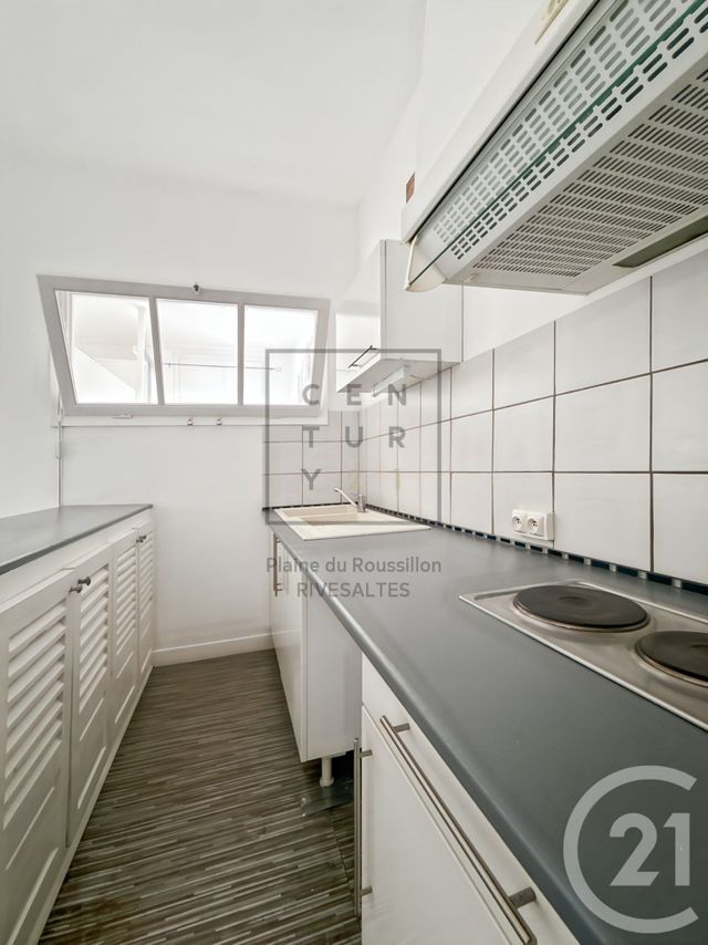 Appartement Studio Cabine à louer - 1 pièce - 31.7 m2 - RIVESALTES - 66 - LANGUEDOC-ROUSSILLON - Century 21 Plaine Du Roussillon