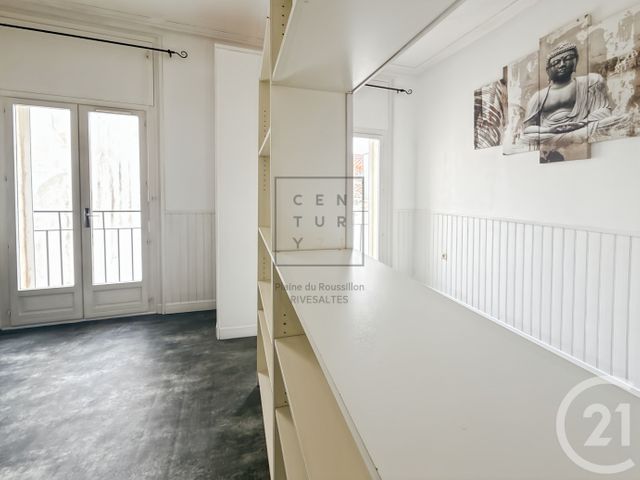 Appartement Studio Cabine à louer - 1 pièce - 31.7 m2 - RIVESALTES - 66 - LANGUEDOC-ROUSSILLON - Century 21 Plaine Du Roussillon