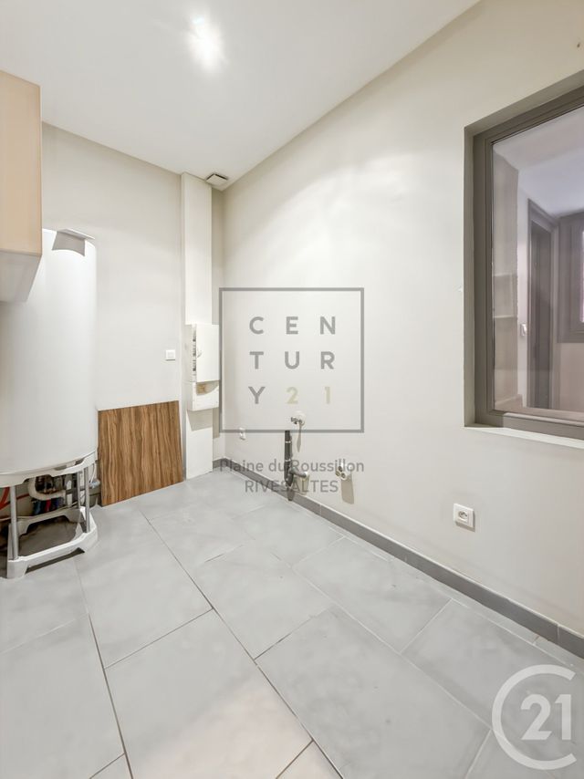 maison à louer - 4 pièces - 90.0 m2 - RIVESALTES - 66 - LANGUEDOC-ROUSSILLON - Century 21 Plaine Du Roussillon