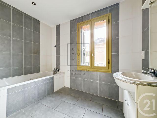 maison à louer - 4 pièces - 90.0 m2 - RIVESALTES - 66 - LANGUEDOC-ROUSSILLON - Century 21 Plaine Du Roussillon