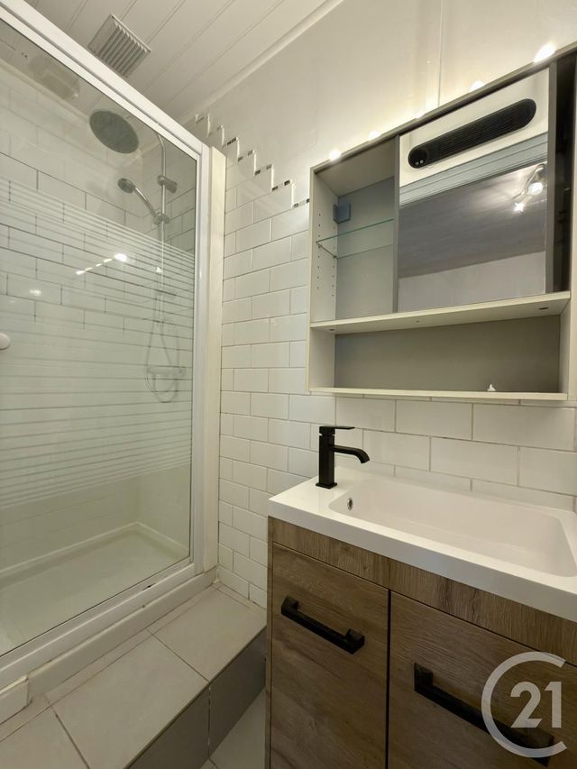 Appartement Studio à vendre - 1 pièce - 23.5 m2 - RIVESALTES - 66 - LANGUEDOC-ROUSSILLON - Century 21 Plaine Du Roussillon